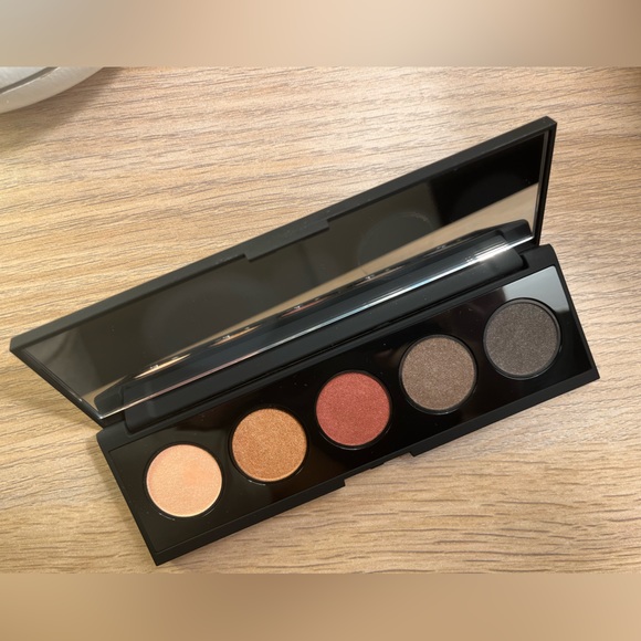 bareMinerals Bounce & Blur Eyeshadow Palette - Picture 7 of 10